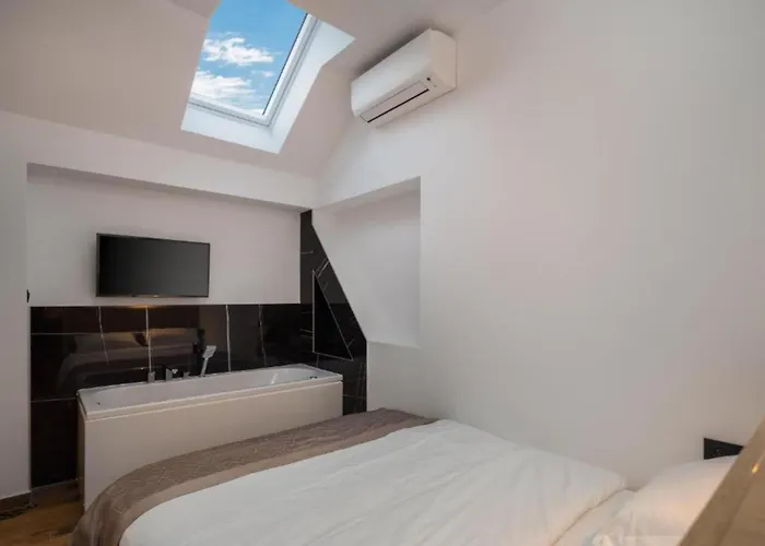 Top Rooms